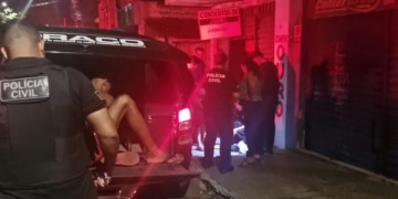 Invasor de joalheira é surpreendido por policiais no momento que separava joias para carregar no Centro de Teresina