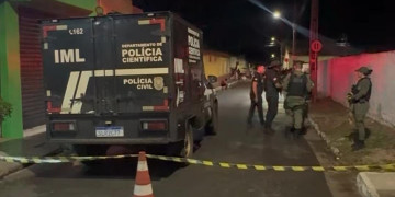 Mulher é morta a tiros e sobrinho fica gravemente ferido após ser baleado no interior do Piauí; polícia investiga