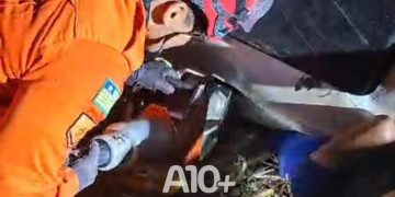 Motorista de caminhão morre despois de perder o controle do veículo e cair na PI 236; ficou preso nas ferragens