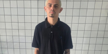 Polícia Militar captura homem condenado a mais de 16 anos de prisão por roubo no litoral do Piauí