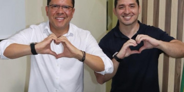 Acordo faz Prefeito tirar licença de ano para vice assumir, mas quem manda de verdade é o irmão, que oficialmente não tem cargo na gestão municipal