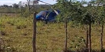 Helicóptero faz pouso forçado em quintal de casa no interior do Piauí; pelo menos seis pessoas ficaram feridas