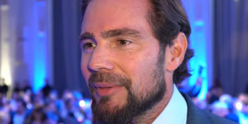 Mendonça tira sigilo, e PF revela pedidos de Vorcaro a Moraes para ‘segurar’ investigações