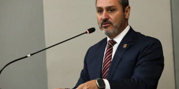 STF forma maioria para manter afastamento de diretor-geral da PF; Gilmar pede vista