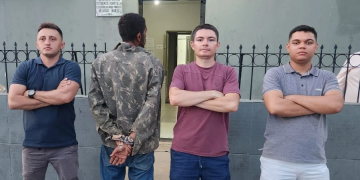 Homens são presos suspeitos de invadir casa e cometer violência sexual contra mulher no Piauí