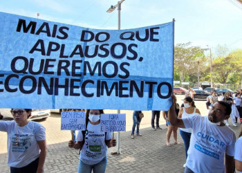 Piso da enfermagem completa seis meses suspenso e sem previsão de solução