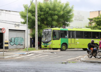 SETUT aciona Justiça e pede funcionamento de 100% da frota dos ônibus em horários de pico em Teresina