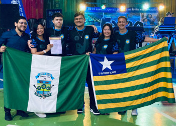 Estudantes piauienses são premiados na 10ª Expoceti, em Pernambuco, com projeto de IA voltado à Educação