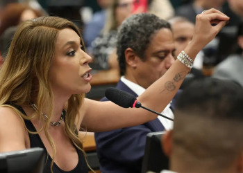 Erika Hilton rejeita negociação sobre compensações na PEC da 6x1
