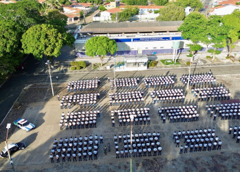 PM realiza entrega do primeiro uniforme de instrução a nova turma do curso de Formação de Soldados nesta segunda (18)