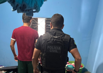 Polícia cumpre mandado contra investigado por racismo religioso e incitação ao crime pela internet no Piauí
