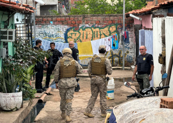 DENARC cumpre mandados e prende 4 pessoas durante operação de combate ao tráfico de drogas em Teresina