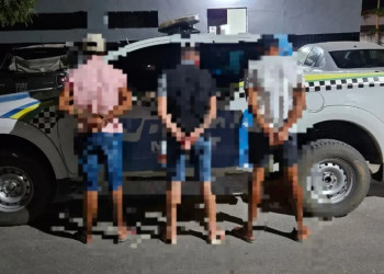 Trio é preso por suspeita de tráfico de drogas no interior do Piauí