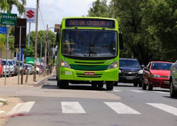 TCE sugere valor de R$ 9,80 para a passagem de ônibus em Teresina; prefeito avalia como “inviável”