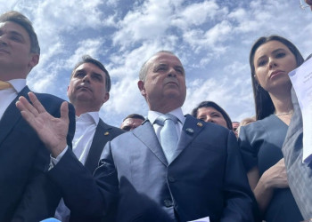 Líder da oposição anuncia obstrução no Congresso após prisão de Bolsonaro