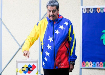 Maduro é reeleito na Venezuela, diz órgão eleitoral; oposição denuncia fraude