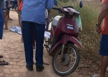 Mulher perde controle de motocicleta, cai e morre no interior do Piauí