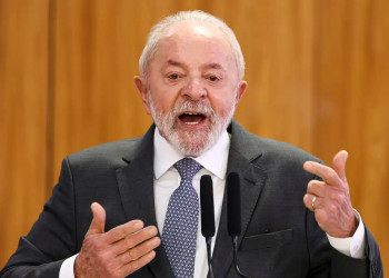 Com crise de labirintite, presidente Lula faz exames em hospital em Brasília