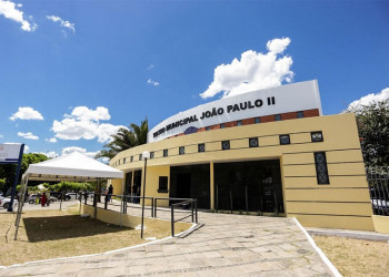 Teatro João Paulo II abre inscrições para atividades físicas voltadas para idosos em Teresina