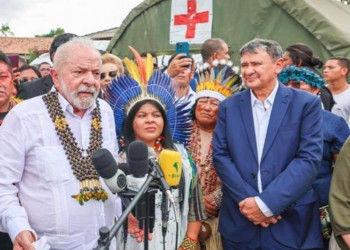 Lula e Wellington Dias desembarcam em Roraima e acompanham suporte do MDS à comunidade Yanomami