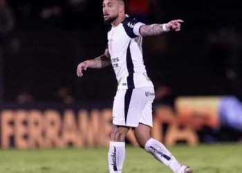 Maycon aponta erros do Corinthians no empate e avalia situação na Sula: ‘Difícil’
