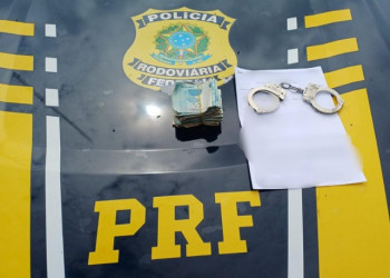 Foragido da Justiça por latrocínio é preso durante fiscalização da PRF em Teresina; mais de R$ 13 mil apreendidos