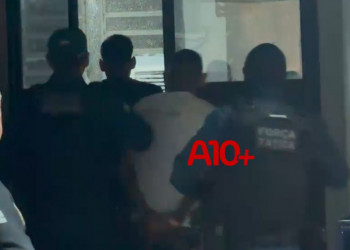 B40 X PCC: adolescentes são apreendidos após invadirem casa para matar rival na zona Sudeste de Teresina; polícia flagrou ação