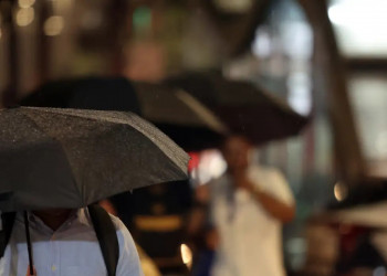 Água da chuva pode estar contaminada por agrotóxico, diz estudo