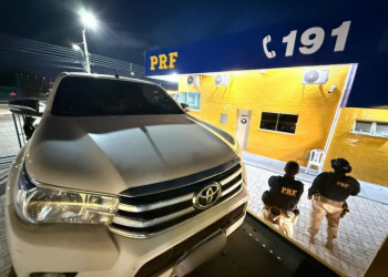PRF recupera veículo roubado do Ceará e apreende munição durante fiscalização no litoral do Piauí