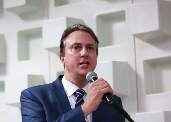 Ministro da Educação diz que IA deve corrigir provas do Enem ‘daqui a pouco’