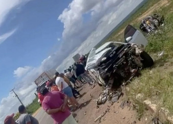 Grave colisão frontal entre carros deixa três mortos e um ferido na BR-316, Piauí