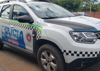 Homem é preso após danificar casa de mulher e agredir policial no interior do Piauí