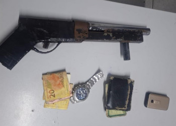 Suspeito de exibir arma ilegal em via pública é preso após perseguição policial na zona Norte de  Teresina