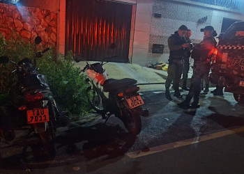 Adolescentes são apreendidos com motocicletas roubadas e simulacro de arma de fogo em Teresina