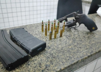 Quatro homens são presos após atirarem contra policiais durante fuga no litoral do Piauí