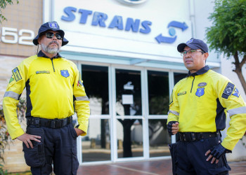 STRANS realiza operação para recolher veículos abandonados em ruas e avenidas de Teresina