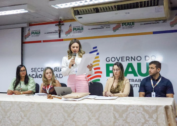 Governo do Piauí realiza sessão de licitação para concessão de serviços de remoção e guarda de veículos