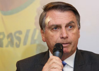 Nos EUA, Bolsonaro recebeu dólares de joias vendidas, diz PF