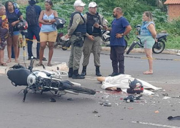 Jovem morre após colidir motocicleta contra carro em Floriano, interior do Piauí