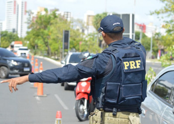 Com aumento do fluxo no retorno dos foliões, PRF reforça fiscalização nas rodovias federais do Piauí