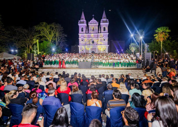 Karnak ganha nova decoração de Natal e abre para visitação das 18h às 21h até 6 de janeiro