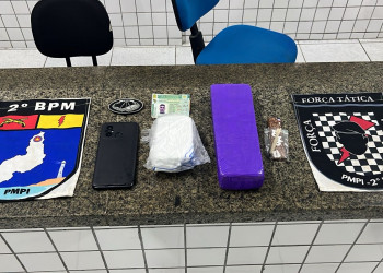 Homem é preso após ser flagrado pela Polícia Militar com drogas em casa no litoral do Piauí