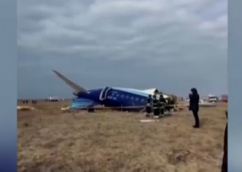 Avião da Embraer que caiu pode ter sido atingido por sistema de defesa aérea russo