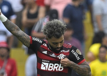 Flamengo vence Athletico-PR com gol de Gabigol e entra pra história com tri da Libertadores