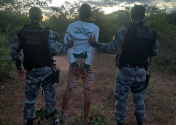 Polícia prende suspeito de matar homem em praça de hospital no Piauí