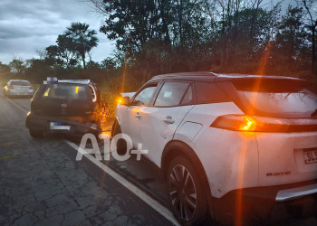 Mulher morre após motorista tentar fazer ultrapassagem no interior do Piauí