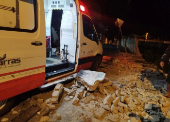 Muro de escola desaba e deixa três pessoas feridas em Barras, interior do Piauí