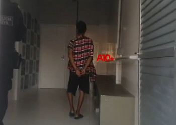 Foragido da Justiça por roubo é preso durante a 