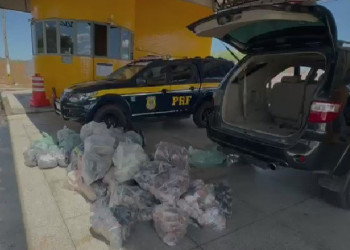 PRF apreende carga ilegal de roupas, calçados e joias no interior do Piauí; avaliada em mais de R$ 94 mil