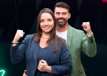 Carol e Radamés são os campeões do Power Couple Brasil, com 54,24% dos votos
